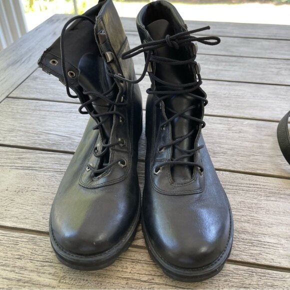 Timberland Black Leather Waterproof Combat Moto Boots Womens Size 9 - Picture 2 of 9
